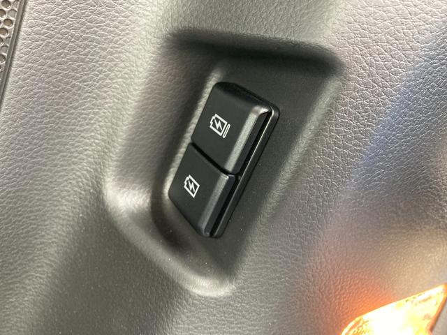 スペーシアカスタム カスタム　ＨＹＢＲＩＤ　ＸＳターボ　ナビ　全方位カメラ　オートライト　Ｂｌｕｅｔｏｏｔｈ　両側パワースライドドア　純正ナビ　プッシュスタート　シートヒーター　オートエアコン　衝突被害軽減システム　アイドリングストップ　横滑り防止機能　衝突安全ボディ（71枚目）