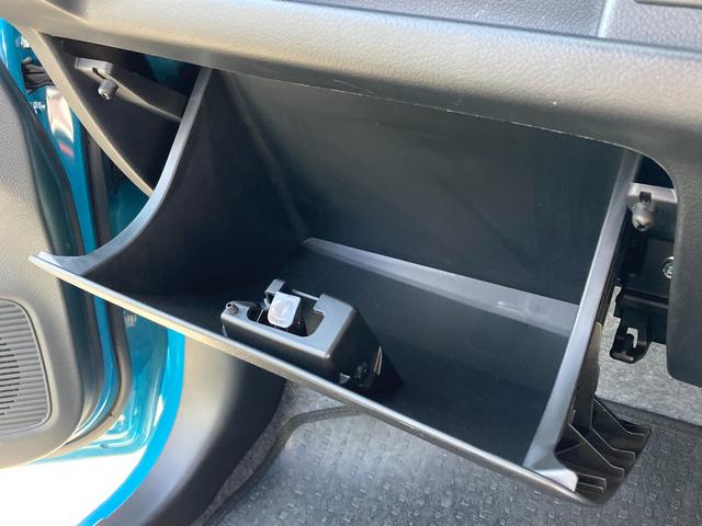 �Ԍ��؂����Ă����̂ɂƂ��Ă��֗��ȃO���[�u�{�b�N�X��