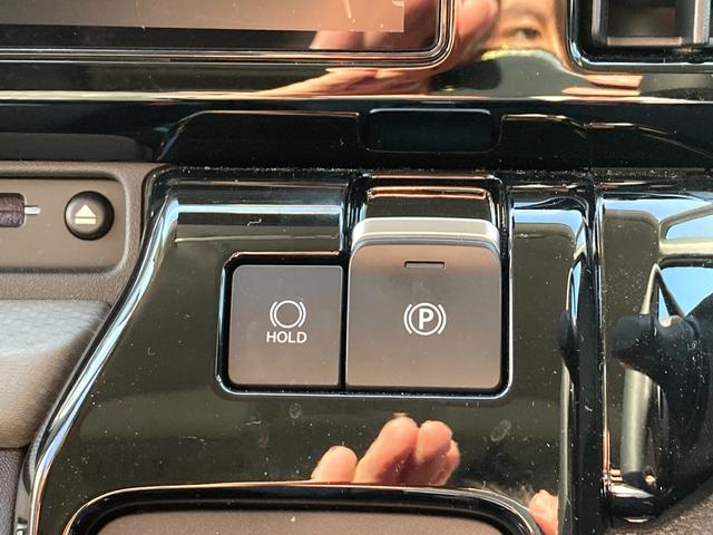 ソリオ ＨＹＢＲＩＤ　ＭＺ　３型　ナビ　全方位カメラ　電動パーキング　オートライト　Ｂｌｕｅｔｏｏｔｈ　スライドドア　純正ナビ　プッシュスタート　シートヒーター　オートエアコン　衝突被害軽減システム　横滑り防止機能　衝突安全ボディ　盗難防止システム　電動パーキング（4枚目）