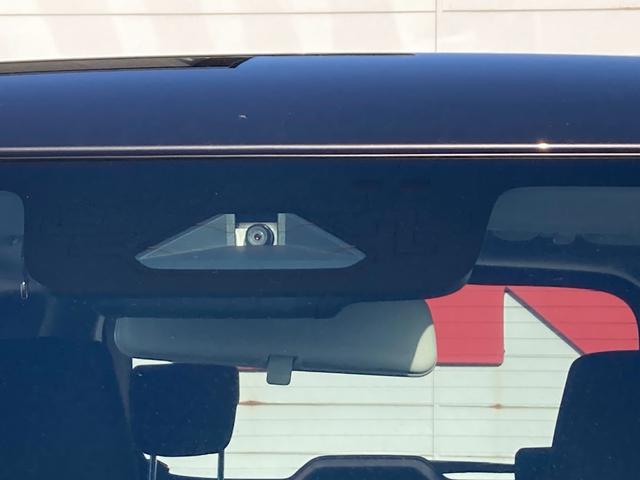 ソリオ ＨＹＢＲＩＤ　ＭＺ　３型　ナビ　全方位カメラ　電動パーキング　オートライト　Ｂｌｕｅｔｏｏｔｈ　スライドドア　純正ナビ　プッシュスタート　シートヒーター　オートエアコン　衝突被害軽減システム　横滑り防止機能　衝突安全ボディ　盗難防止システム　電動パーキング（13枚目）