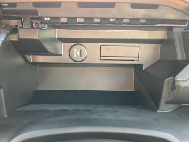 ソリオ ＨＹＢＲＩＤ　ＭＺ　３型　ナビ　全方位カメラ　電動パーキング　オートライト　Ｂｌｕｅｔｏｏｔｈ　スライドドア　純正ナビ　プッシュスタート　シートヒーター　オートエアコン　衝突被害軽減システム　横滑り防止機能　衝突安全ボディ　盗難防止システム　電動パーキング（23枚目）