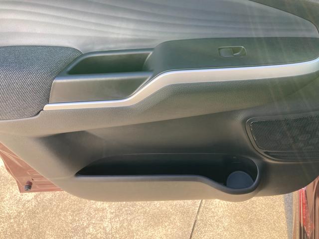 ソリオ ＨＹＢＲＩＤ　ＭＺ　３型　ナビ　全方位カメラ　電動パーキング　オートライト　Ｂｌｕｅｔｏｏｔｈ　スライドドア　純正ナビ　プッシュスタート　シートヒーター　オートエアコン　衝突被害軽減システム　横滑り防止機能　衝突安全ボディ　盗難防止システム　電動パーキング（44枚目）