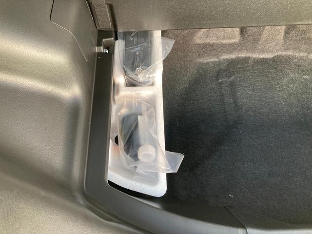 ソリオ ＨＹＢＲＩＤ　ＭＺ　３型　ナビ　全方位カメラ　電動パーキング　オートライト　Ｂｌｕｅｔｏｏｔｈ　スライドドア　純正ナビ　プッシュスタート　シートヒーター　オートエアコン　衝突被害軽減システム　横滑り防止機能　衝突安全ボディ　盗難防止システム　電動パーキング（59枚目）