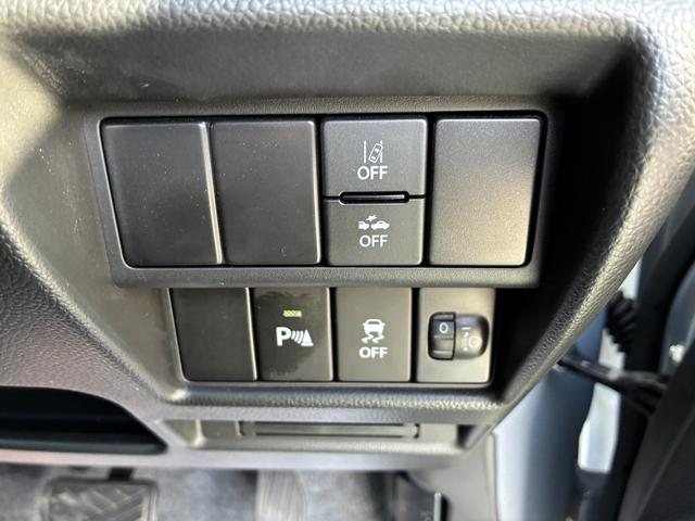ＦＸ　４型　ＣＤプレイヤー　衝突被害軽減Ｂ　シートヒーター　オートライト　ＣＤプレイヤー　プッシュスタート　シートヒーター　オートエアコン　衝突被害軽減システム　横滑り防止機能　衝突安全ボディ　アンブレラホルダー（画像28）