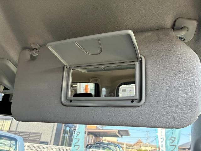 ＦＸ　４型　ＣＤプレイヤー　衝突被害軽減Ｂ　シートヒーター　オートライト　ＣＤプレイヤー　プッシュスタート　シートヒーター　オートエアコン　衝突被害軽減システム　横滑り防止機能　衝突安全ボディ　アンブレラホルダー（画像32）