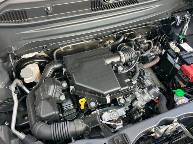 ＨＹＢＲＩＤ　ＭＸ　アダクティブクルーズコントロール　オートライト　プッシュスタート　シートヒーター　オートエアコン　禁煙車　衝突被害軽減システム　アイドリングストップ　横滑り防止機能　衝突安全ボディ　盗難防止システム　アダクティブクルーズコントロール（画像12）