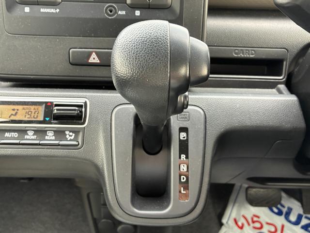 ＦＸ　４型　ＣＤプレイヤー　衝突被害軽減Ｂ　シートヒーター　オートライト　プッシュスタート　シートヒーター　オートエアコン　衝突被害軽減システム　横滑り防止機能　衝突安全ボディ　ＣＤプレイヤー（画像17）