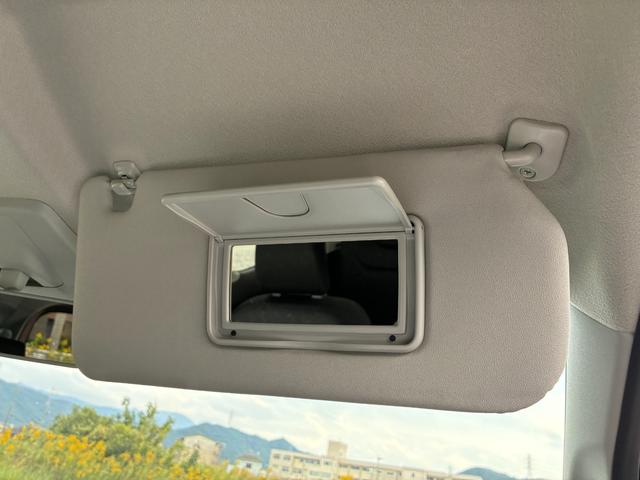 ＦＸ　４型　ＣＤプレイヤー　衝突被害軽減Ｂ　シートヒーター　オートライト　プッシュスタート　シートヒーター　オートエアコン　衝突被害軽減システム　横滑り防止機能　衝突安全ボディ　ＣＤプレイヤー（画像30）