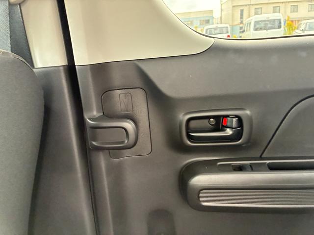 ＦＸ　４型　ＣＤプレイヤー　衝突被害軽減Ｂ　シートヒーター　オートライト　プッシュスタート　シートヒーター　オートエアコン　衝突被害軽減システム　横滑り防止機能　衝突安全ボディ　ＣＤプレイヤー（画像47）