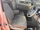 運転席もゆったり座ることができますよ☆