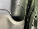 後部座席ドアにはドリンクホルダー装備☆