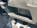 ハンドル下にも収納ありますよ☆