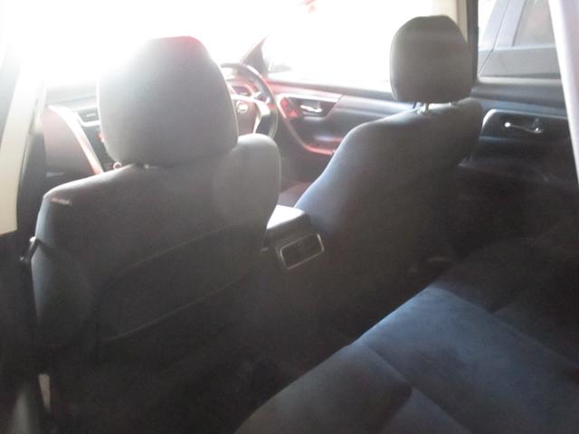 ティアナ XL 無事故車 車検2年付き 純正ナビ TV・DVD・CD・ETC Bluetooth バックカメラ 純正アルミ 前席パワーシート 助手席オットマンシート(9枚目)