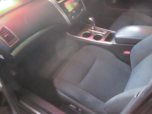ティアナ XL 無事故車 車検2年付き 純正ナビ TV・DVD・CD・ETC Bluetooth バックカメラ 純正アルミ 前席パワーシート 助手席オットマンシート(22枚目)