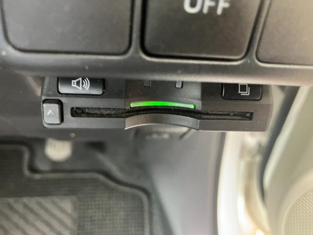 アクア 　ＣＤ　ミラーウィンカー　ＥＴＣ　車検令和９年５月まで　エアコン　パワステ　パワーウィンドウ　ＡＢＳ　運転席エアバッグ　助手席エアバッグ（8枚目）