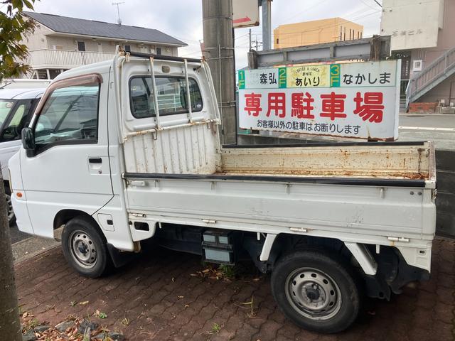 サンバートラック 　４ＷＤ　マニュアル５速車　エアコン（4枚目）