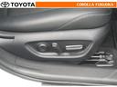 運転席パワーシート。お好みの乗車姿勢を電動で調整できます。