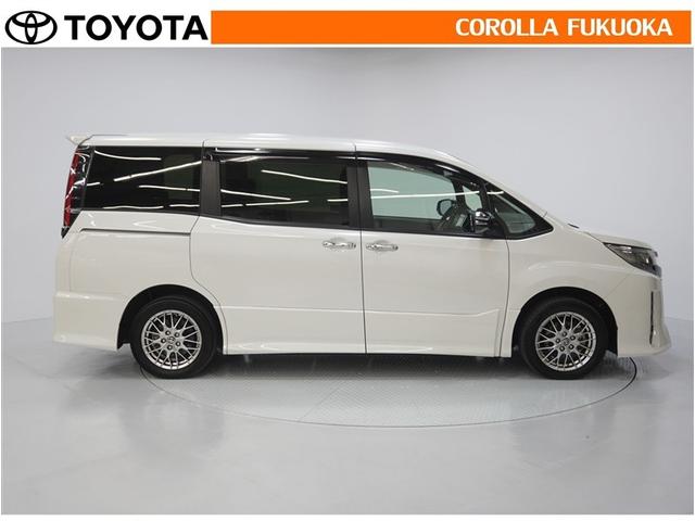 ノア ハイブリッドＳｉ　ダブルバイビーＩＩＩ　衝突被害軽減システム　両側電動スライド　メモリーナビ　フルセグ　ＥＴＣ　バックカメラ　後席モニター　ＣＤ　ＤＶＤ再生　キーレス　スマートキー　盗難防止装置（9枚目）