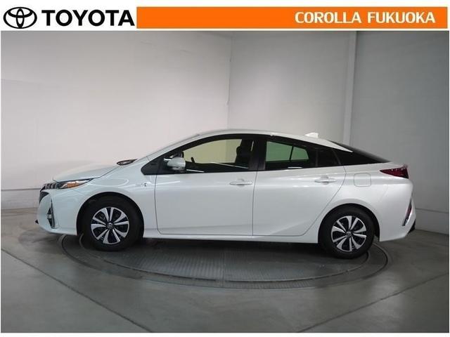 プリウスＰＨＶ Ｓセーフティパッケージ　衝突被害軽減システム　メモリーナビ　ＥＴＣ　バックカメラ　ドラレコ　キーレス　スマートキー　盗難防止装置（6枚目）