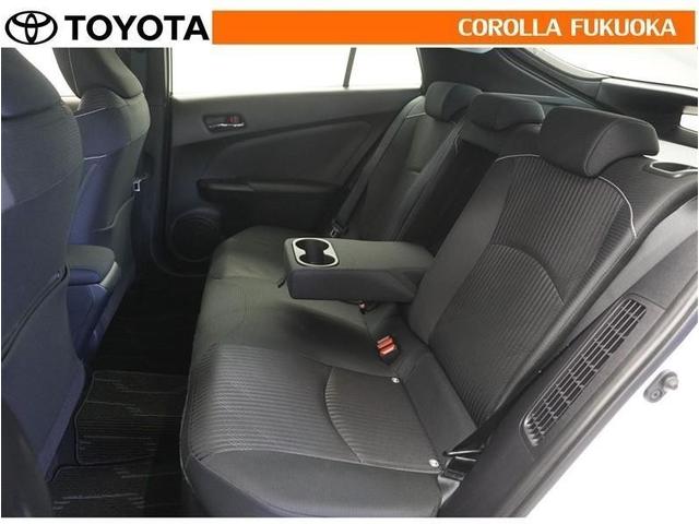 プリウスＰＨＶ Ｓセーフティパッケージ　衝突被害軽減システム　メモリーナビ　ＥＴＣ　バックカメラ　ドラレコ　キーレス　スマートキー　盗難防止装置（13枚目）