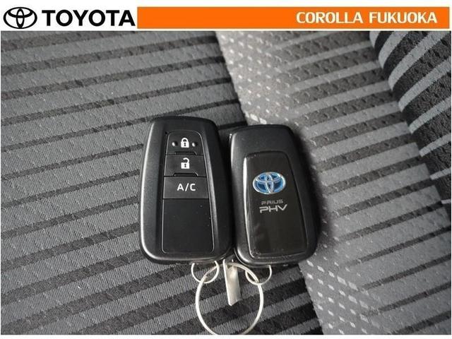 プリウスＰＨＶ Ｓセーフティパッケージ　衝突被害軽減システム　メモリーナビ　ＥＴＣ　バックカメラ　ドラレコ　キーレス　スマートキー　盗難防止装置（33枚目）