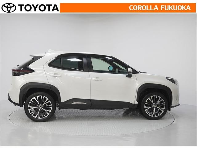 ヤリスクロス ハイブリッドＺ　衝突被害軽減システム　ＥＴＣ　バックカメラ　ドラレコ　キーレス　スマートキー　盗難防止装置（9枚目）