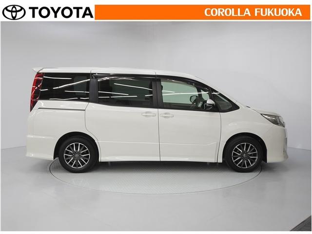 ノア Ｓｉ　衝突被害軽減システム　電動スライドドア　メモリーナビ　フルセグ　ＥＴＣ　バックカメラ　後席モニター　ＣＤ　ＤＶＤ再生　キーレス　スマートキー　アイドリングストップ　盗難防止装置（9枚目）