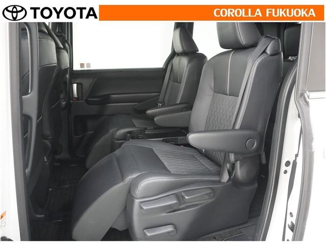 ノア ハイブリッドＳ－Ｚ　衝突被害軽減システム　両側電動スライド　メモリーナビ　フルセグ　ＥＴＣ　バックカメラ　ドラレコ　ＣＤ　ＤＶＤ再生　キーレス　スマートキー　盗難防止装置（12枚目）