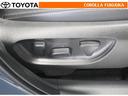 運転席パワーシート。お好みの乗車姿勢を電動で調整できます。