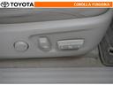 運転席パワーシート。お好みの乗車姿勢を電動で調整できます。