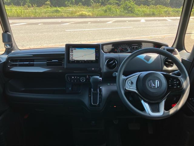 Ｎ－ＢＯＸカスタム Ｇ・Ｌホンダセンシング　４ＷＤ　バックカメラ　Ｂｌｕｅｔｏｏｔｈ接続　ナビ・フルセグＴＶ　ＣＤ／ＤＶＤ再生　ＥＴＣ　シートヒーター　スマートキー　レーンアシスト　ＬＥＤヘッドランプ　左側リアパワースライドドア（2枚目）