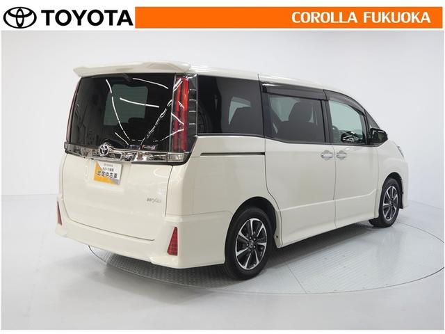 ノア Ｓｉ　ダブルバイビー　衝突被害軽減システム　両側電動スライド　メモリーナビ　フルセグ　ＥＴＣ　バックカメラ　ＣＤ　ＤＶＤ再生　キーレス　スマートキー　アイドリングストップ　盗難防止装置（8枚目）