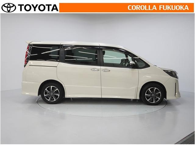 ノア Ｓｉ　ダブルバイビー　衝突被害軽減システム　両側電動スライド　メモリーナビ　フルセグ　ＥＴＣ　バックカメラ　ＣＤ　ＤＶＤ再生　キーレス　スマートキー　アイドリングストップ　盗難防止装置（9枚目）