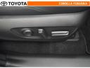運転席パワーシート。お好みの乗車姿勢を電動で調整できます。