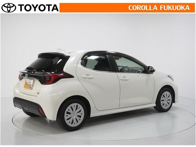 ヤリス ハイブリッドＺ　衝突被害軽減システム　メモリーナビ　フルセグ　ＥＴＣ　バックカメラ　ＣＤ　ＤＶＤ再生　キーレス　スマートキー　盗難防止装置（8枚目）