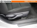 運転席シート上下アジャスター付き。ドライバーの背丈に合わせて調整できます。