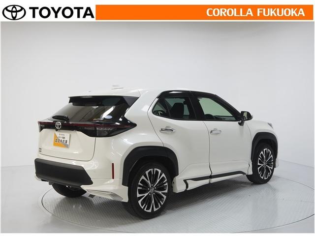 ヤリスクロス Ｚ　衝突被害軽減システム　メモリーナビ　フルセグ　ＥＴＣ　バックカメラ　ドラレコ　キーレス　スマートキー　盗難防止装置（8枚目）