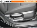運転席シート上下アジャスター付き。ドライバーの背丈に合わせて調整できます。