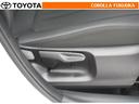運転席シート上下アジャスター付き。ドライバーの背丈に合わせて調整できます。