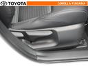運転席シート上下アジャスター付き。ドライバーの背丈に合わせて調整できます。