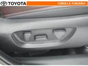 運転席パワーシート。お好みの乗車姿勢を電動で調整できます。