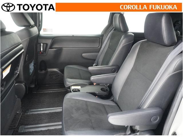 �Z�J���h�V�[�g�͍��E�Ɨ��̃V�[�g�`��B�D�݂̎p���ł������h���C�u�I