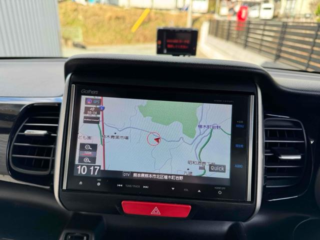 Ｎ－ＢＯＸカスタム Ｇ・ターボＡパッケージ　ドライブレコーダー　ＥＴＣ　バックカメラ　両側電動スライドドア　ナビ　ＴＶ　オートクルーズコントロール　衝突被害軽減システム　オートライト　ＨＩＤ　スマートキー　アイドリングストップ　電動格納ミラー（4枚目）