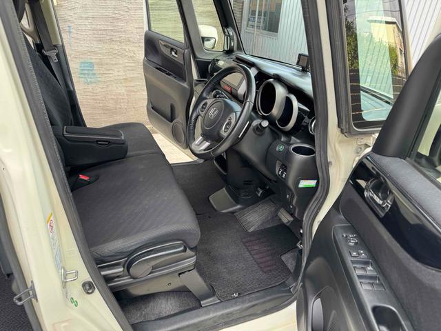 Ｎ－ＢＯＸカスタム Ｇ・ターボＡパッケージ　ドライブレコーダー　ＥＴＣ　バックカメラ　両側電動スライドドア　ナビ　ＴＶ　オートクルーズコントロール　衝突被害軽減システム　オートライト　ＨＩＤ　スマートキー　アイドリングストップ　電動格納ミラー（11枚目）