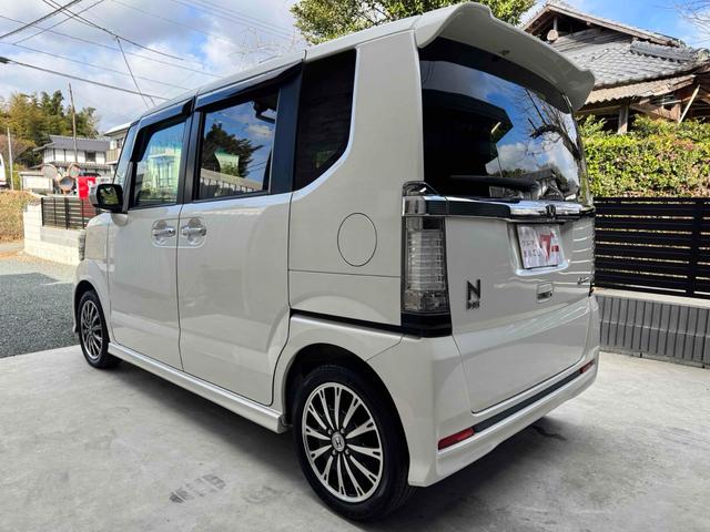 Ｎ－ＢＯＸカスタム Ｇ・ターボＡパッケージ　ドライブレコーダー　ＥＴＣ　バックカメラ　両側電動スライドドア　ナビ　ＴＶ　オートクルーズコントロール　衝突被害軽減システム　オートライト　ＨＩＤ　スマートキー　アイドリングストップ　電動格納ミラー（17枚目）