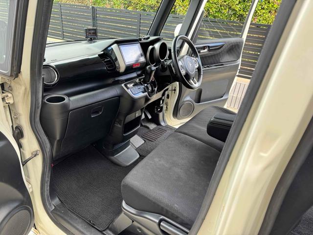 Ｎ－ＢＯＸカスタム Ｇ・ターボＡパッケージ　ドライブレコーダー　ＥＴＣ　バックカメラ　両側電動スライドドア　ナビ　ＴＶ　オートクルーズコントロール　衝突被害軽減システム　オートライト　ＨＩＤ　スマートキー　アイドリングストップ　電動格納ミラー（24枚目）