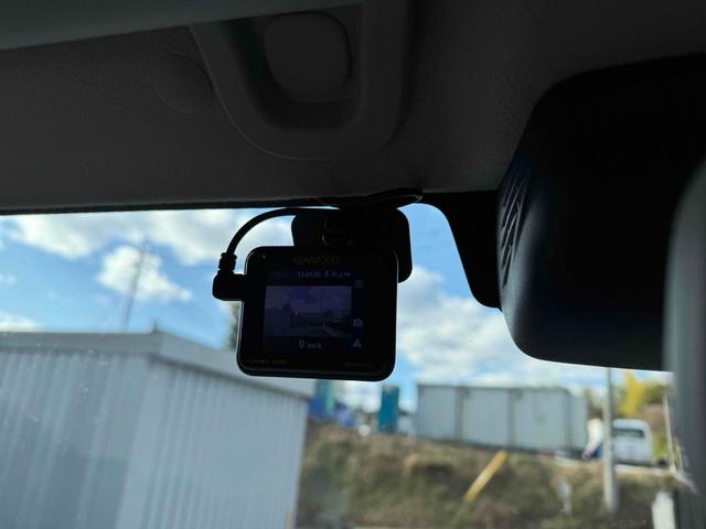 �h���C�u���R�[�_�[������f���Ɖ������L�^���Ă����h���C�u���R�[�_�[�́A���̂̍ۂɊm���ȏ؋��\�͂𔭊����Ă���܂��B