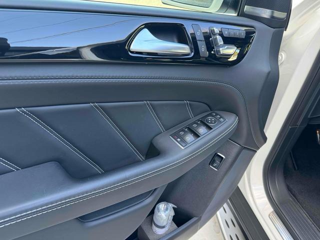 ＧＬＥ ＧＬＥ６３　Ｓ　４マチック　クーペ　４ＷＤ　左ハンドル　クリアランスソナー　レーンアシスト　オートクルーズコントロール　衝突被害軽減システム　全周囲カメラ　ナビ　ＴＶ　アルミホイール　ＬＥＤヘッドランプ　サンルーフ　ＡＴ　シートヒーター（11枚目）