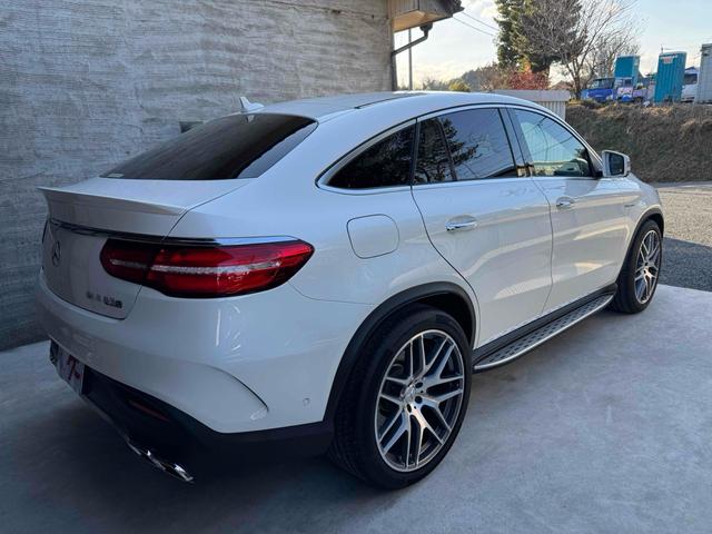 ＧＬＥ ＧＬＥ６３　Ｓ　４マチック　クーペ　４ＷＤ　左ハンドル　クリアランスソナー　レーンアシスト　オートクルーズコントロール　衝突被害軽減システム　全周囲カメラ　ナビ　ＴＶ　アルミホイール　ＬＥＤヘッドランプ　サンルーフ　ＡＴ　シートヒーター（17枚目）