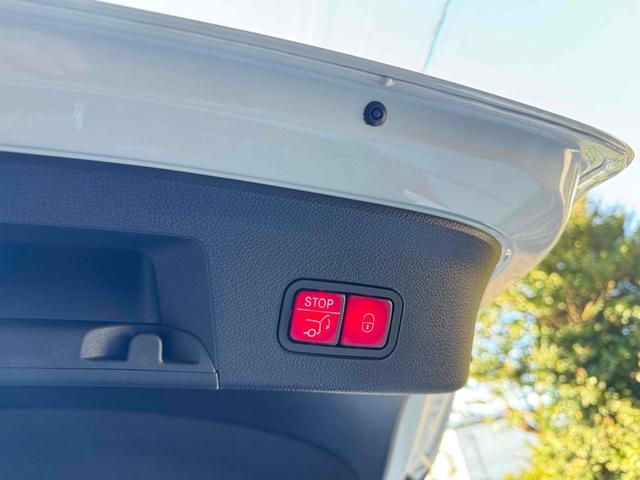 ＧＬＥ ＧＬＥ６３　Ｓ　４マチック　クーペ　４ＷＤ　左ハンドル　クリアランスソナー　レーンアシスト　オートクルーズコントロール　衝突被害軽減システム　全周囲カメラ　ナビ　ＴＶ　アルミホイール　ＬＥＤヘッドランプ　サンルーフ　ＡＴ　シートヒーター（28枚目）